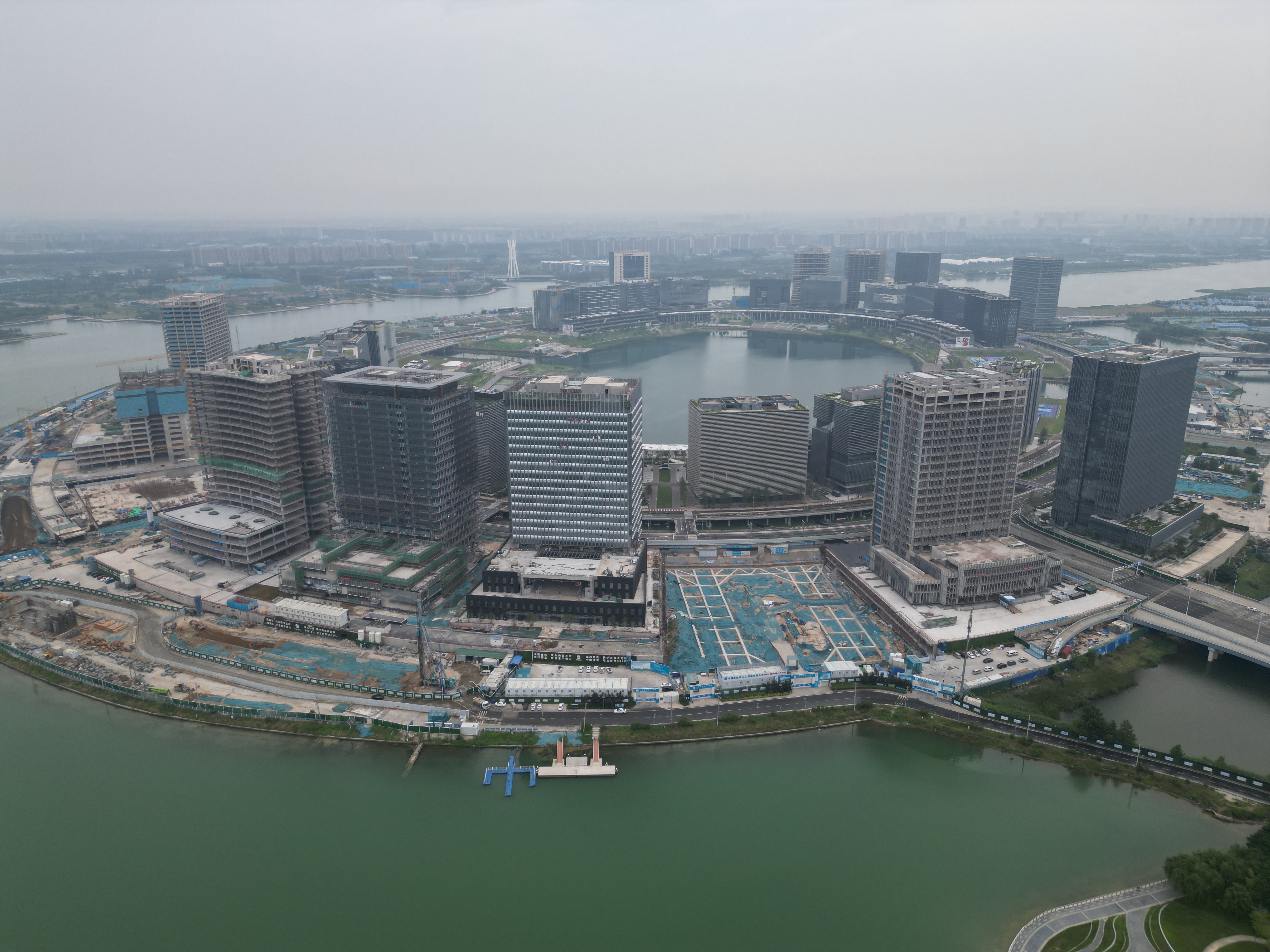 Application de la technologie de sol fluide de Lithification de Zheng Sai dans l’ingénierie de tranchée de remblai étroit de forme irrégulière